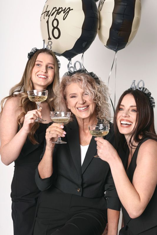 Hårbøyle «60» med rysjer og perler