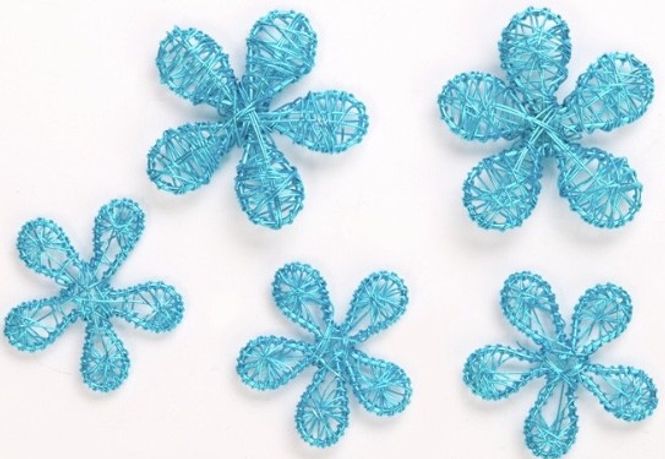 Hovedbilde Metall Blomster Bordstrø